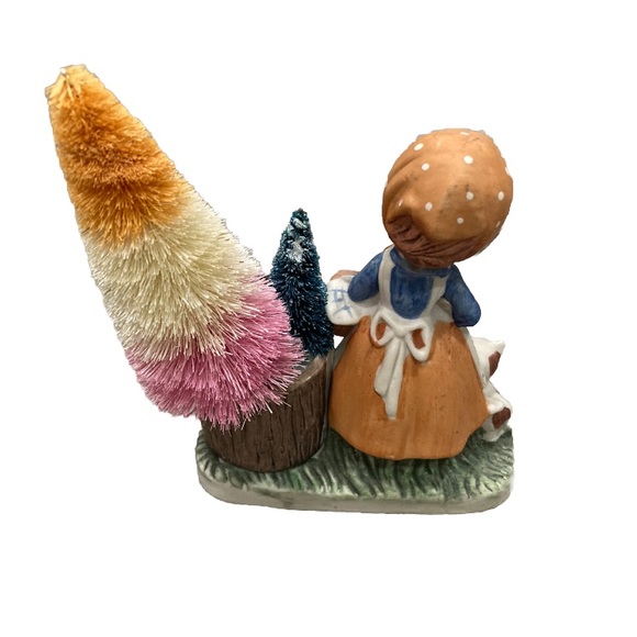 Vintage Christmas assemblage - Picture 2 of 14